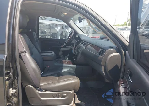 2011 GMC Yukon Xl 1500 Denali из США, поврежденный, VIN 1GKS2MEFXBR340847